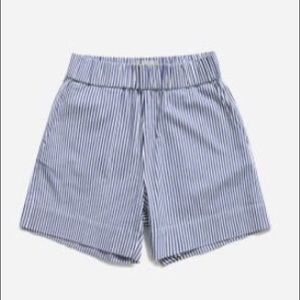 Everlane - the easy short - 12
